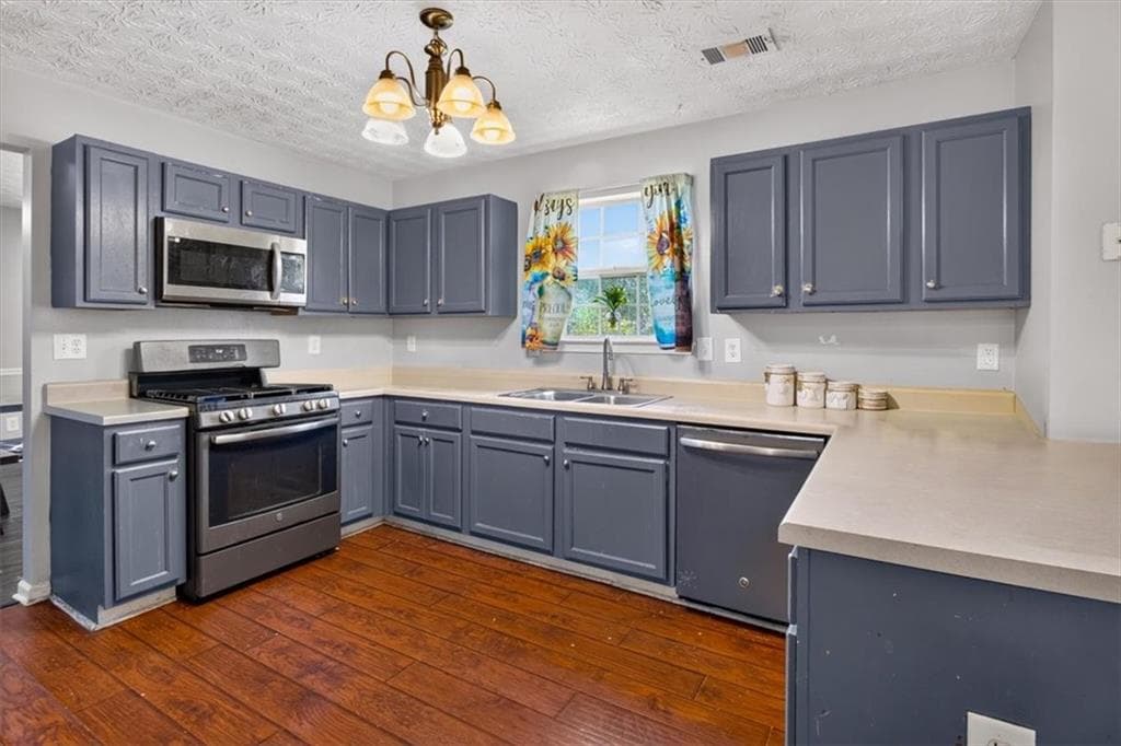 5 bedroom, 3 bathroom, 2,714 sq ft single family residence for sale at 1835 Rest Haven Lane, Mcdonough, GA 30253 — photo 8