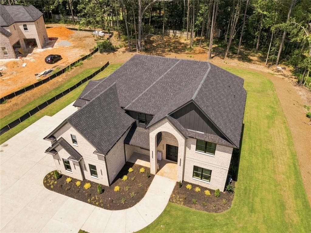5 bedroom, 5 bathroom, 5,000 sq ft single family residence for sale at 2895 Briscoe Road, Loganville, GA 30052 — photo 2