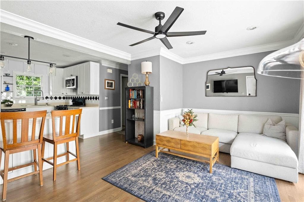 2 bedroom, 1 bathroom, 900 sq ft condominium for sale at 869 Briarcliff Road C-24, Atlanta, GA 30306 — photo 9