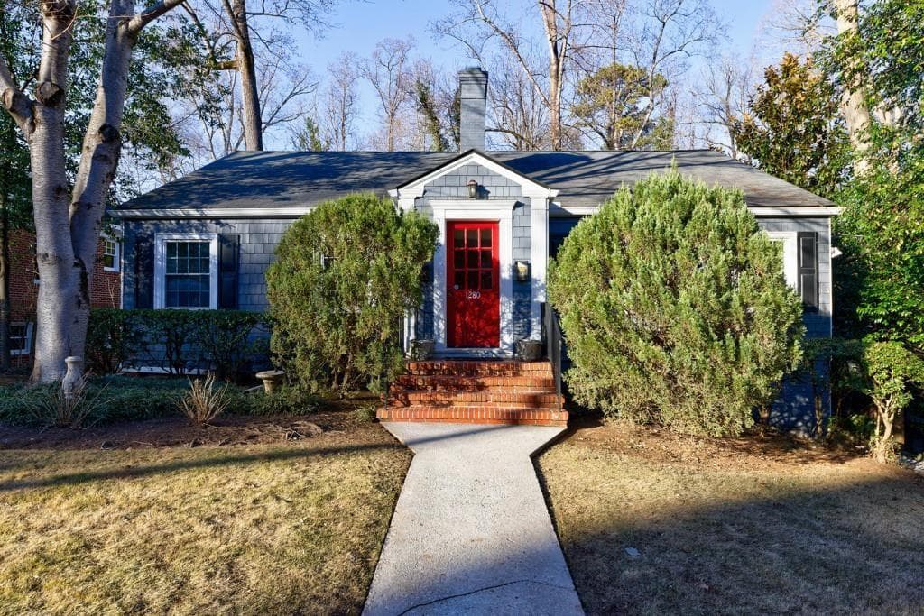 1 bedroom, 1 bathroom, 800 sq ft triplex for rent at 1280 Stillwood Drive 1, Atlanta, GA 30306 for $1,650 a month — photo 1 of 17