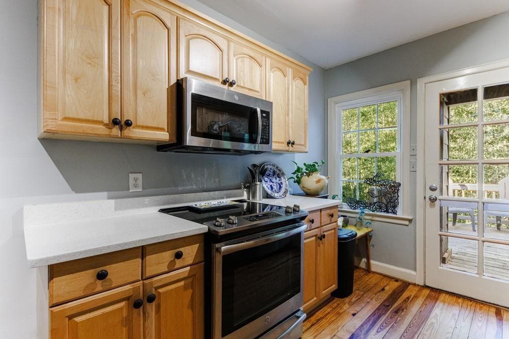1 bedroom, 1 bathroom, 800 sq ft triplex for rent at 1280 Stillwood Drive 1, Atlanta, GA 30306 for $1,650 a month — photo 8