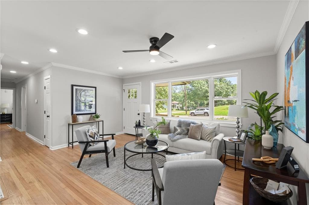 4 bedroom, 3 bathroom, 1,550 sq ft single family residence for sale at 1933 Glen Echo Drive, Decatur, GA 30032 — photo 5