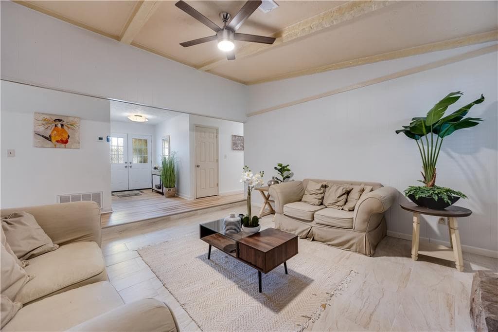 3 bedroom, 2 bathroom, 1,869 sq ft single family residence under contract at 6517 Charter Oaks Circle, Columbus, GA 31909 — photo 4