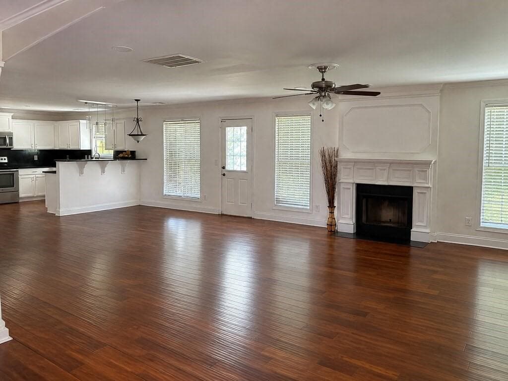 5 bedroom, 4 bathroom, 3,327 sq ft single family residence for sale at 5514 Mossy View Drive, Douglasville, GA 30135 — photo 7
