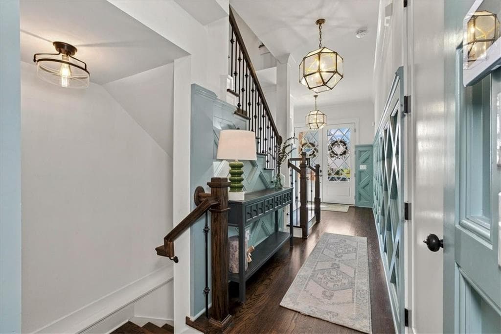 3 bedroom, 4 bathroom, 3,623 sq ft single family residence under contract at 272 Dawson Drive, Woodstock, GA 30188 — photo 7
