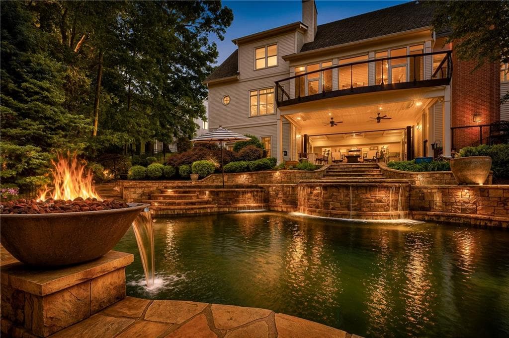 5 bedroom, 7 bathroom, 6,838 sq ft single family residence for sale at 114 Northeast Cove Circle, Dawsonville, GA 30534 — photo 5