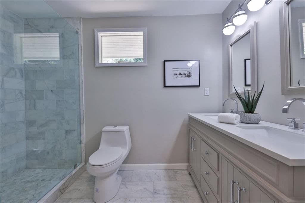 3 bedroom, 3 bathroom, 1,525 sq ft single family residence for sale at 1976 Dering Circle, Atlanta, GA 30345 — photo 6
