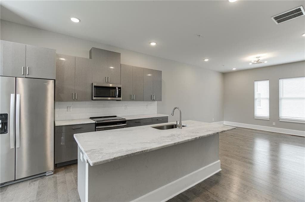 3 bedroom, 3 bathroom, 2,007 sq ft townhouse for rent at 456 Parkway Drive 6, Atlanta, GA 30308 for $3,800 a month — photo 9
