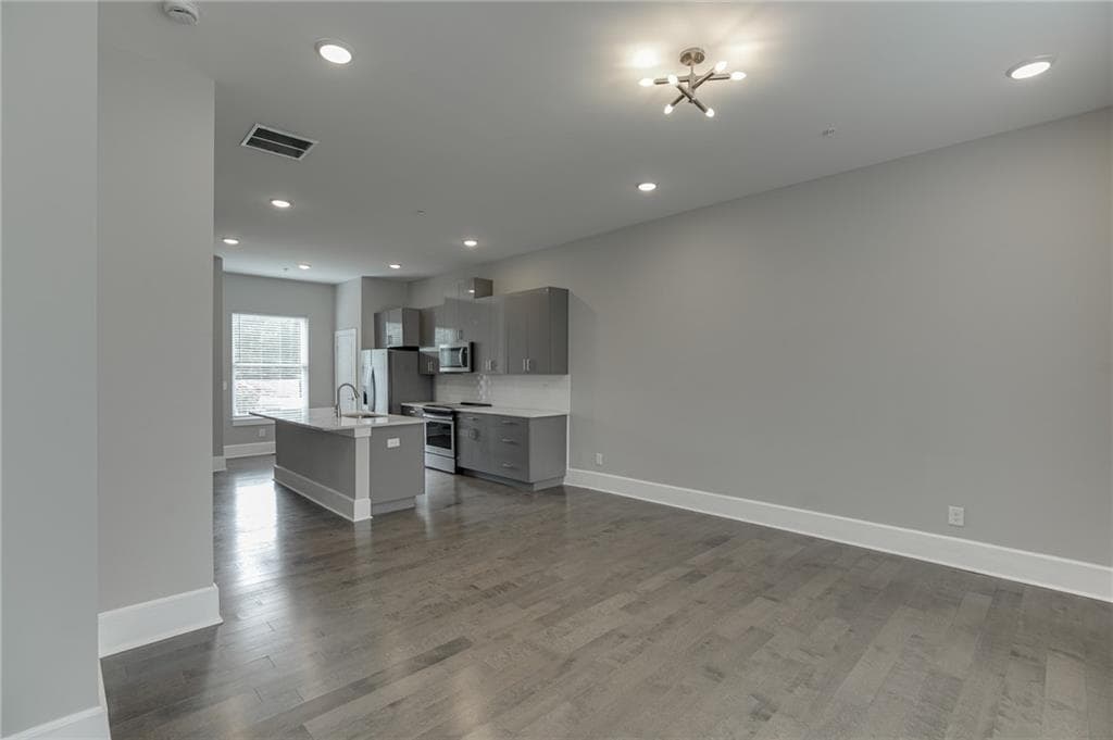 3 bedroom, 3 bathroom, 2,007 sq ft townhouse for rent at 456 Parkway Drive 6, Atlanta, GA 30308 for $3,800 a month — photo 10