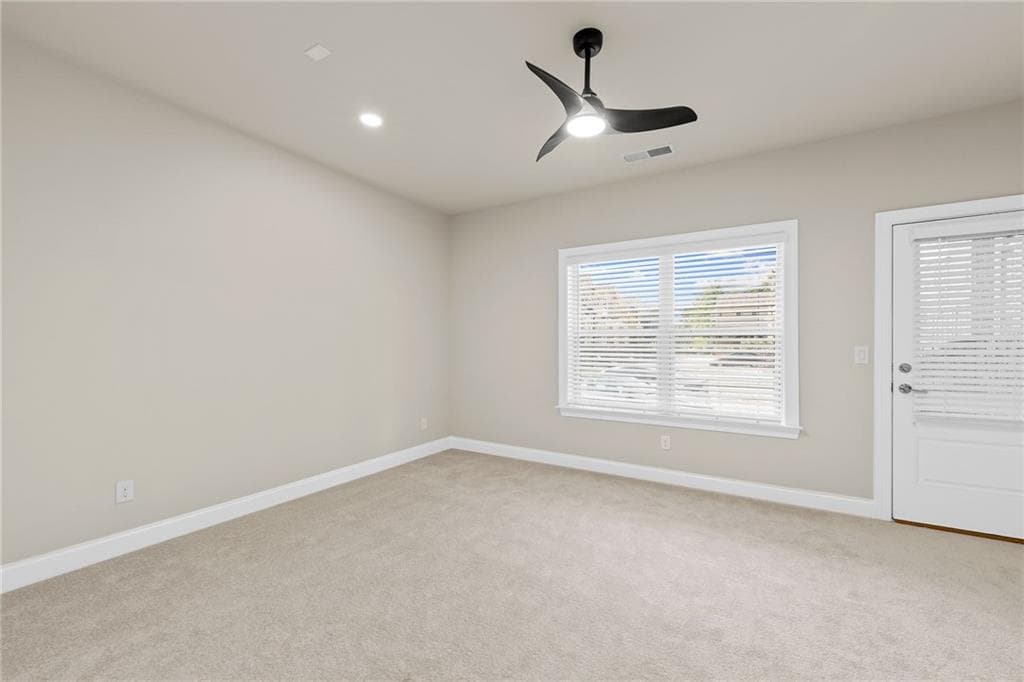 4 bedroom, 4 bathroom, 2,407 sq ft townhouse under contract at 4079 Townsend Lane, Dunwoody, GA 30346 — photo 6