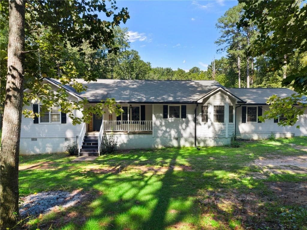 3 bedroom, 2 bathroom, 1,884 sq ft single family residence for sale at 735 Chambers Road, Mcdonough, GA 30253