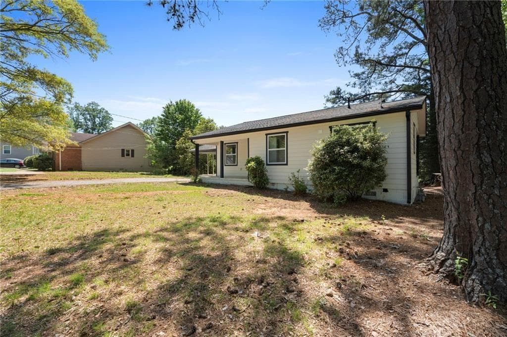 3 bedroom, 2 bathroom, 1,146 sq ft single family residence for sale at 131 WATSON ST, Carrollton, GA 30117 — photo 2