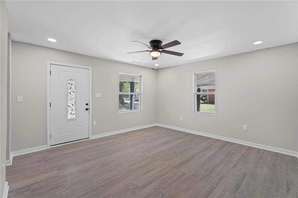 3 bedroom, 2 bathroom, 1,146 sq ft single family residence for sale at 131 WATSON ST, Carrollton, GA 30117 — photo 3