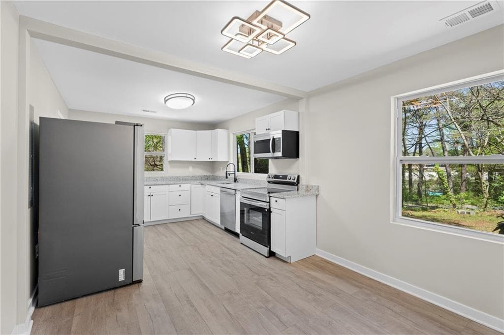 3 bedroom, 2 bathroom, 1,146 sq ft single family residence for sale at 131 WATSON ST, Carrollton, GA 30117 — photo 8