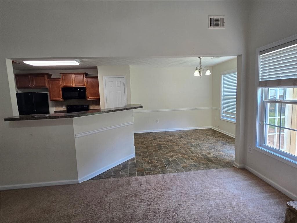3 bedroom, 2 bathroom, 2,058 sq ft single family residence for sale at 3464 Pinegate Trail, Snellville, GA 30039 — photo 6