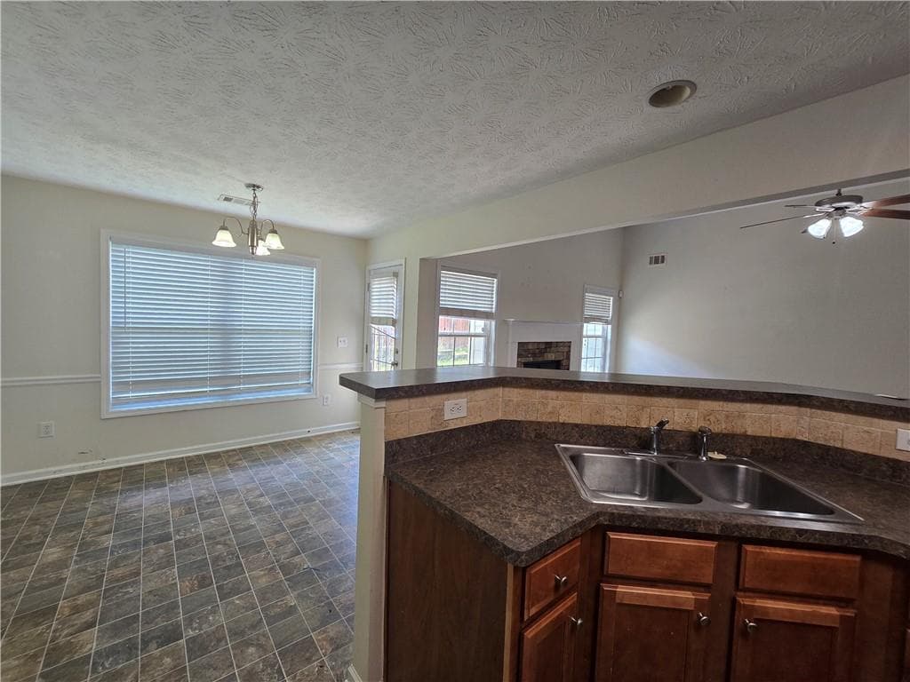 3 bedroom, 2 bathroom, 2,058 sq ft single family residence for sale at 3464 Pinegate Trail, Snellville, GA 30039 — photo 10