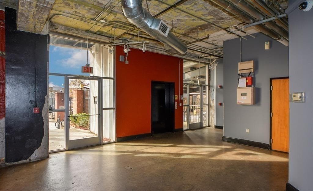 1 bedroom, 1 bathroom, 1,257 sq ft condominium for rent at 505 Whitehall Street 205, Atlanta, GA 30303 for $1,850 a month — photo 3
