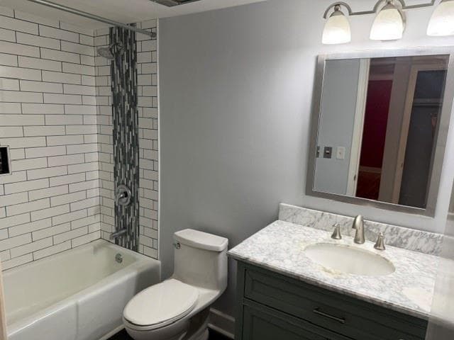 2 bedroom, 2 bathroom, 1,273 sq ft condominium under contract at 30 Arpege Way, Atlanta, GA 30327 — photo 10