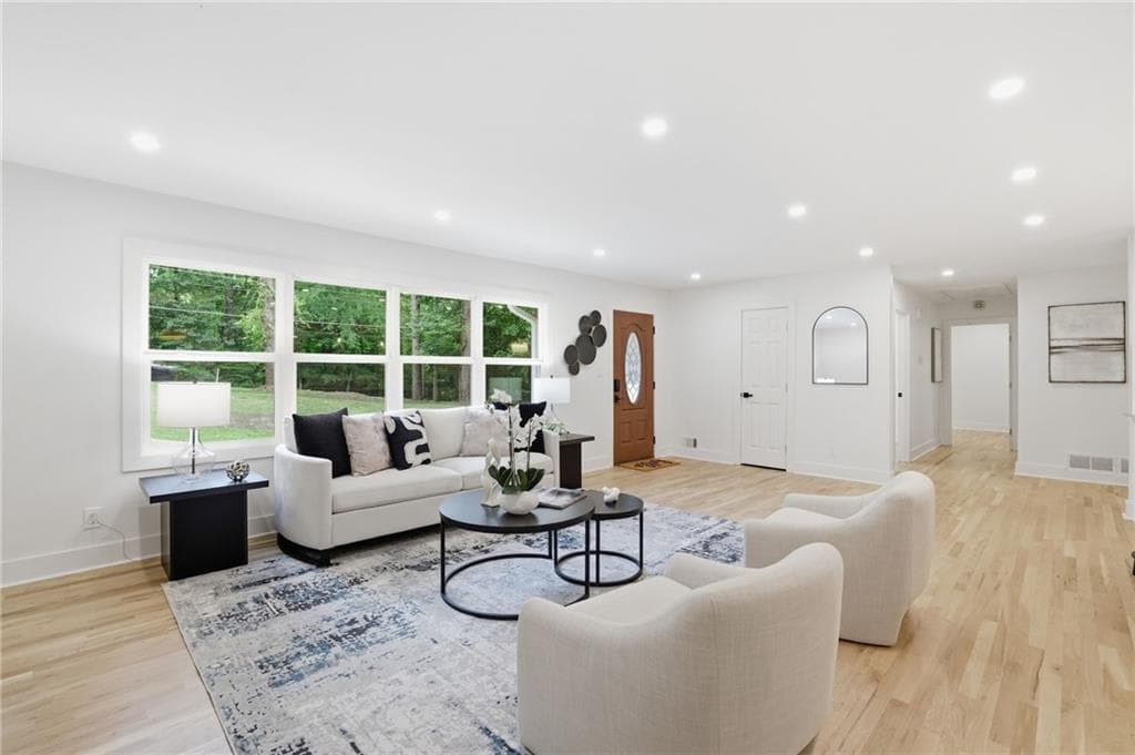 4 bedroom, 3 bathroom, 1,862 sq ft single family residence for sale at 3000 Henderson Mill Road, Atlanta, GA 30341 — photo 8