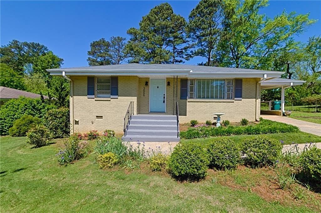 3 bedroom, 2 bathroom, 1,099 sq ft single family residence for rent at 3666 Wisteria Lane, Smyrna, GA 30082 for $2,195 a month
