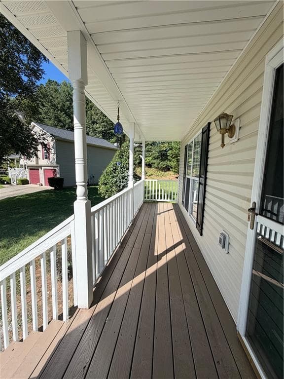 4 bedroom, 3 bathroom, 1,806 sq ft single family residence under contract at 1215 Amanda Way, Buford, GA 30518 — photo 3