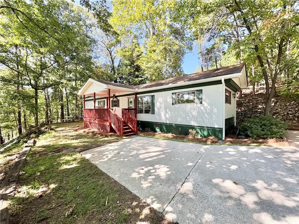 3 bedroom, 2 bathroom, 720 sq ft single family residence for sale at 6215 Wren Court, Gainesville, GA 30506 — photo 9