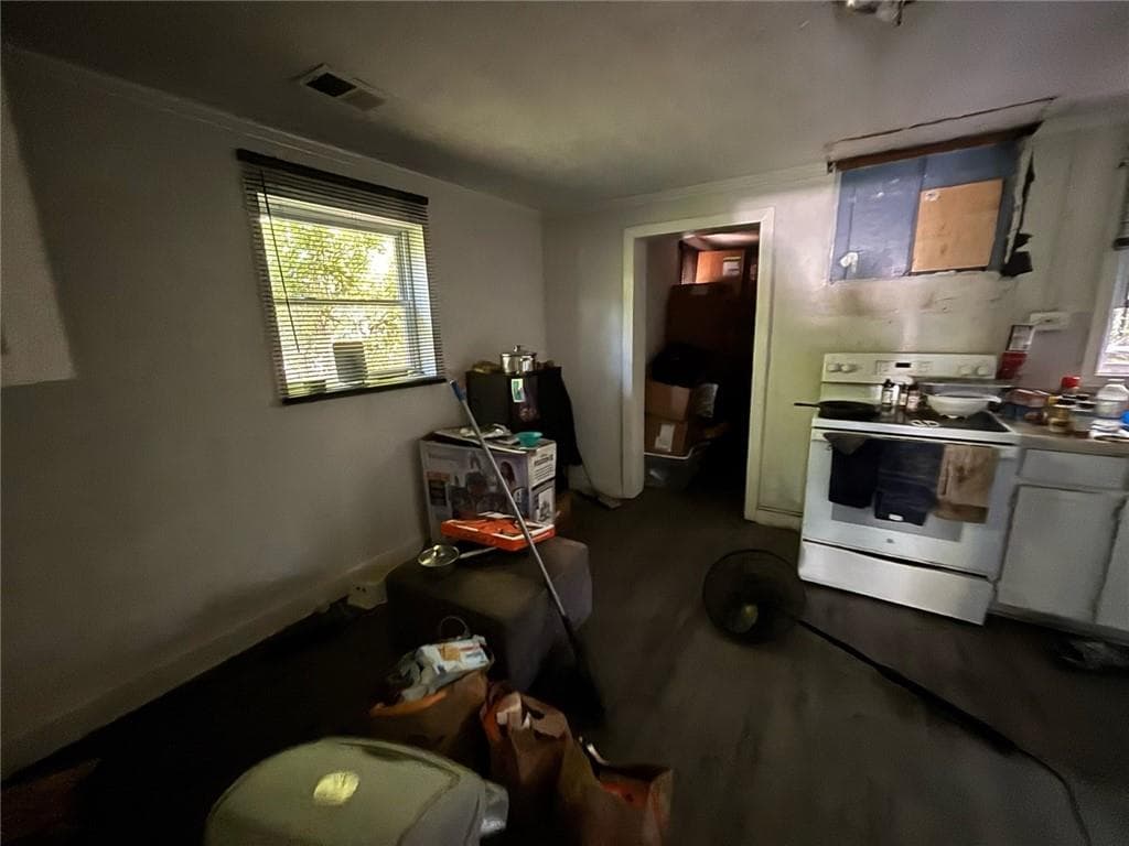 2 bedroom, 1 bathroom, 864 sq ft single family residence for sale at 6366 Gordon Street, Lithia Springs, GA 30122 — photo 6