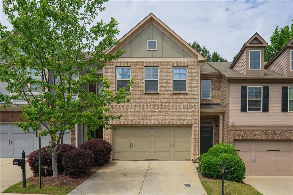 3 bedroom, 3 bathroom, 1,926 sq ft townhouse for rent at 2462 Whiteoak Run 18, Smyrna, GA 30080 for $2,950 a month — photo 1 of 18