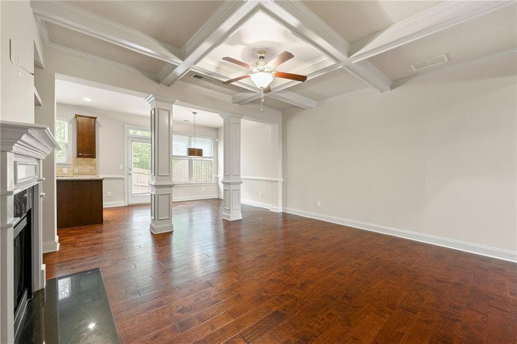 3 bedroom, 3 bathroom, 1,926 sq ft townhouse for rent at 2462 Whiteoak Run 18, Smyrna, GA 30080 for $2,950 a month — photo 7
