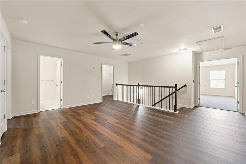 3 bedroom, 3 bathroom, 1,926 sq ft townhouse for rent at 2462 Whiteoak Run 18, Smyrna, GA 30080 for $2,950 a month — photo 9