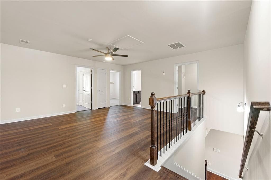 3 bedroom, 3 bathroom, 1,926 sq ft townhouse for rent at 2462 Whiteoak Run 18, Smyrna, GA 30080 for $2,950 a month — photo 10