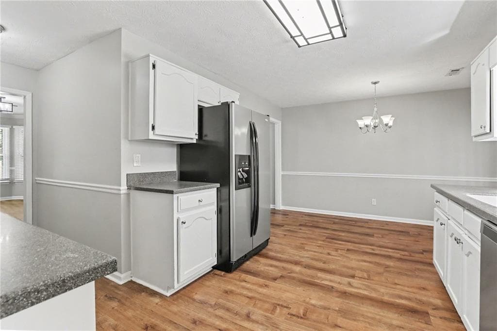 4 bedroom, 3 bathroom, 2,125 sq ft single family residence for sale at 108 Cabin Gate, Peachtree City, GA 30269 — photo 7