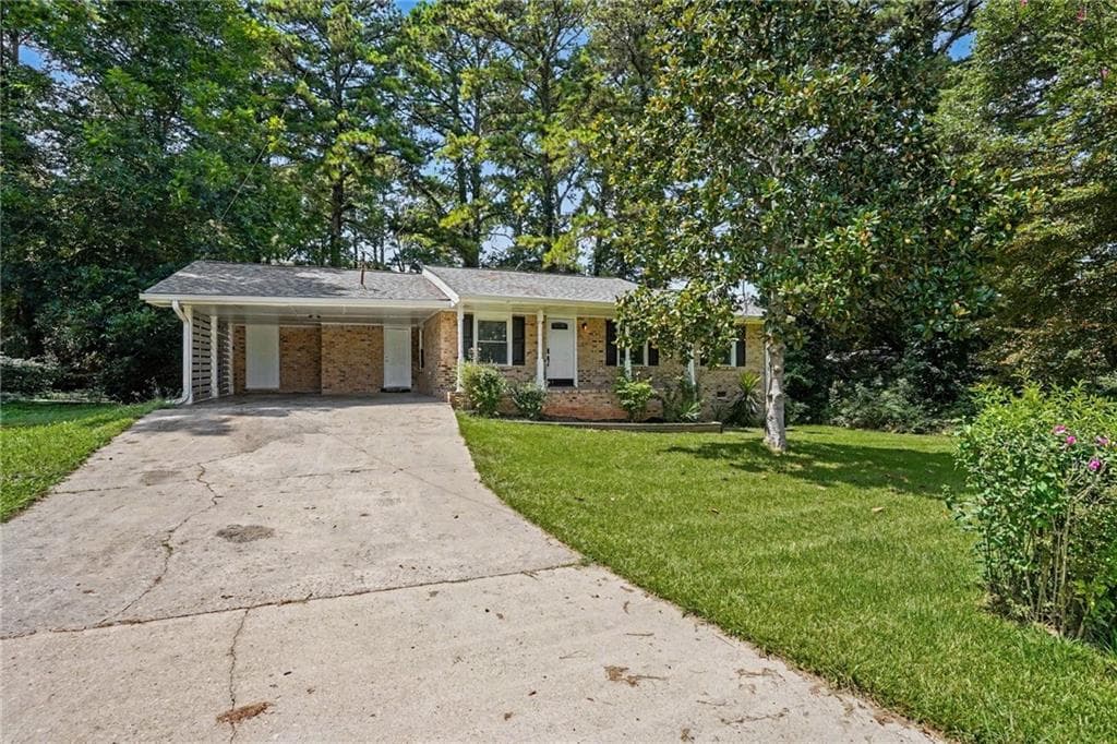 3 bedroom, 2 bathroom, 1,136 sq ft single family residence for sale at 5893 Ronnie Drive, Rex, GA 30273