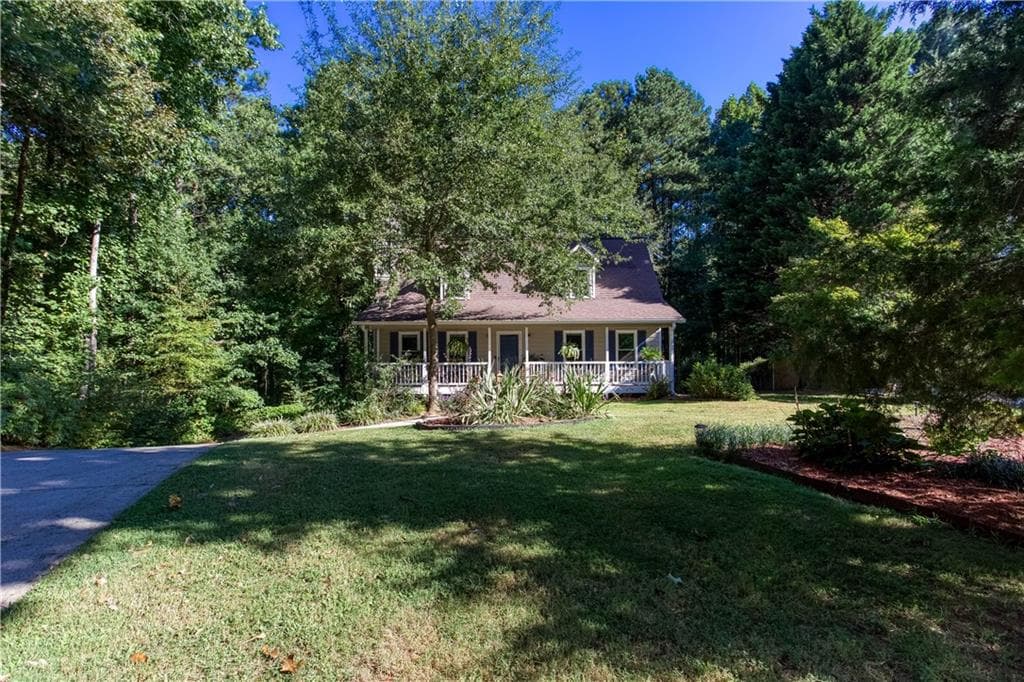 3 bedroom, 2 bathroom, 1,502 sq ft single family residence for sale at 178 N Springs Court, Acworth, GA 30101 — photo 2