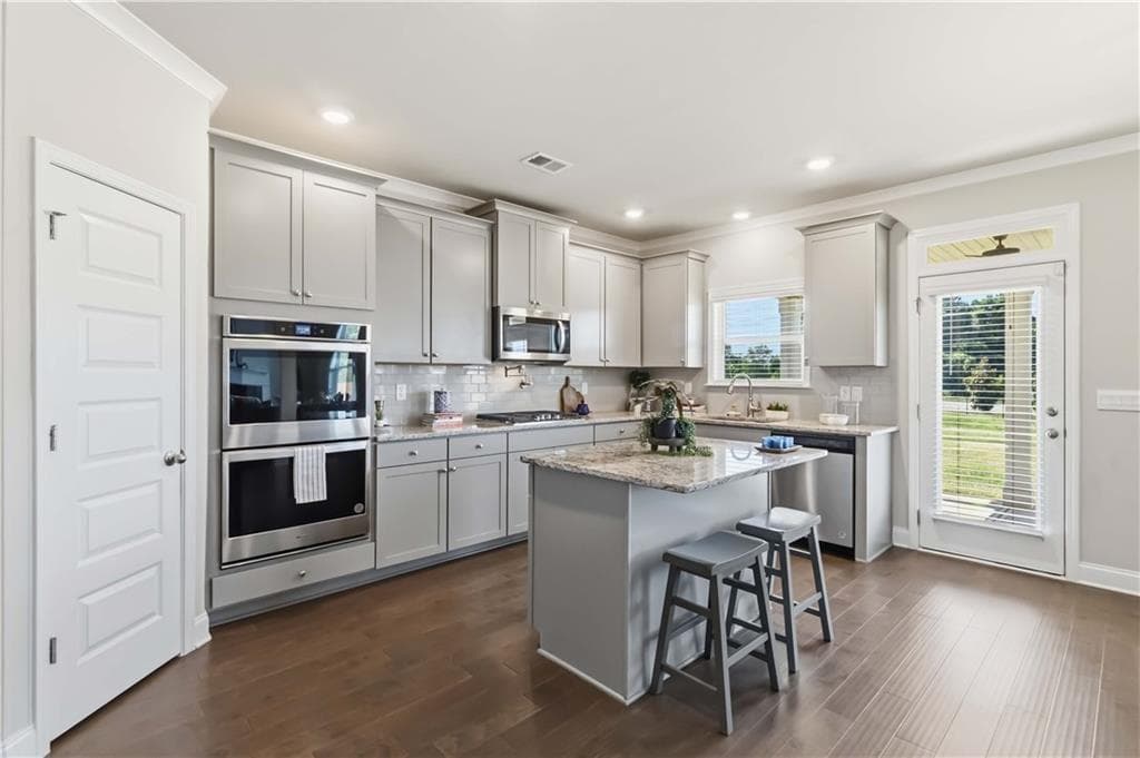 5 bedroom, 3 bathroom, 3,034 sq ft single family residence for sale at 324 Conley Avenue, Hampton, GA 30228 — photo 10