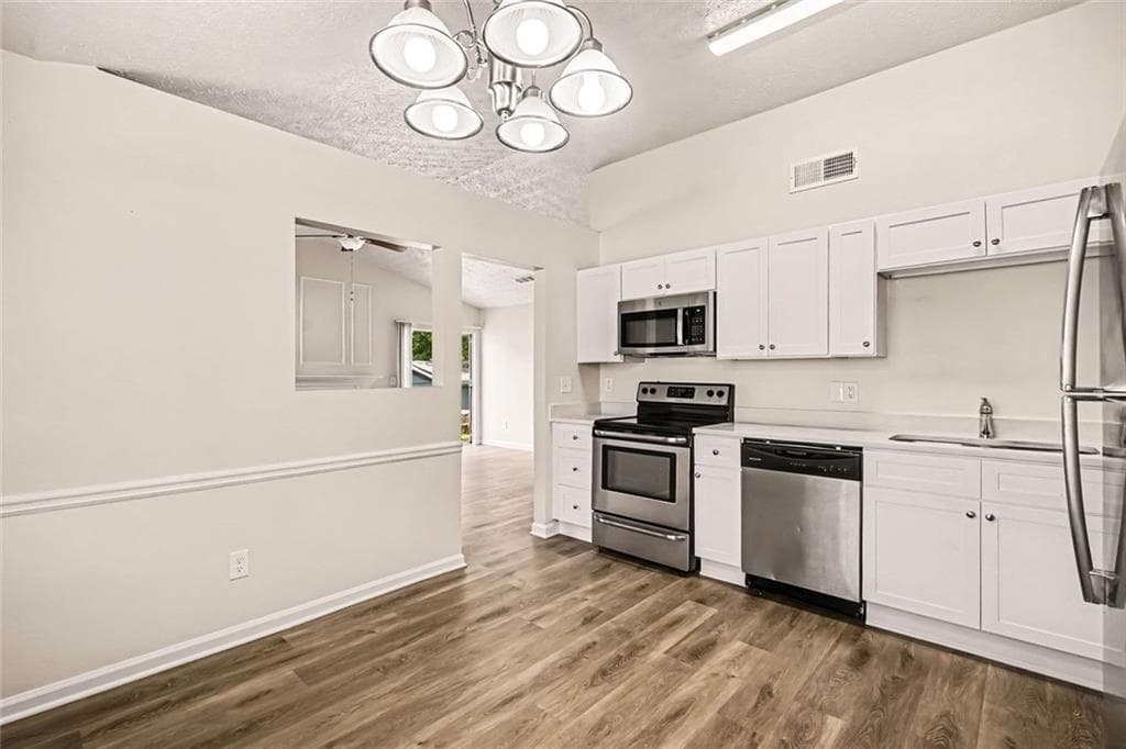 3 bedroom, 2 bathroom, 1,178 sq ft single family residence for sale at 2062 W Morgan's Bluff Court, Lithonia, GA 30058 — photo 8