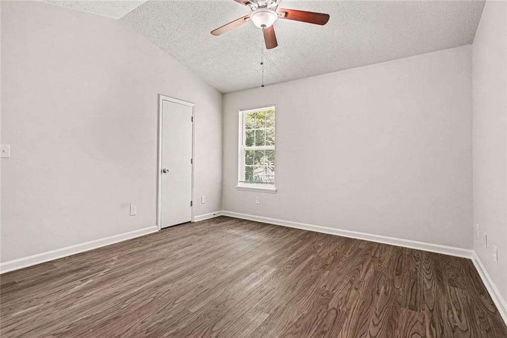 3 bedroom, 2 bathroom, 1,178 sq ft single family residence for sale at 2062 W Morgan's Bluff Court, Lithonia, GA 30058 — photo 10