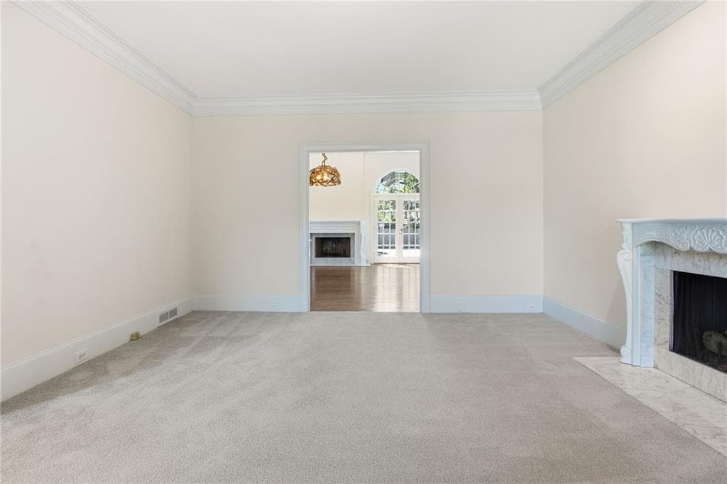 5 bedroom, 5 bathroom, 4,619 sq ft single family residence under contract at 135 Gilford Way, Sandy Springs, GA 30350 — photo 10