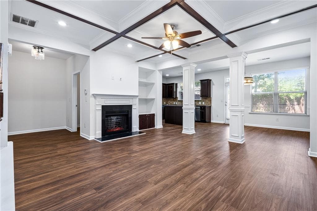 3 bedroom, 3 bathroom, 2,022 sq ft townhouse for sale at 2121 Spicy Pine Lane, Lawrenceville, GA 30044 — photo 2