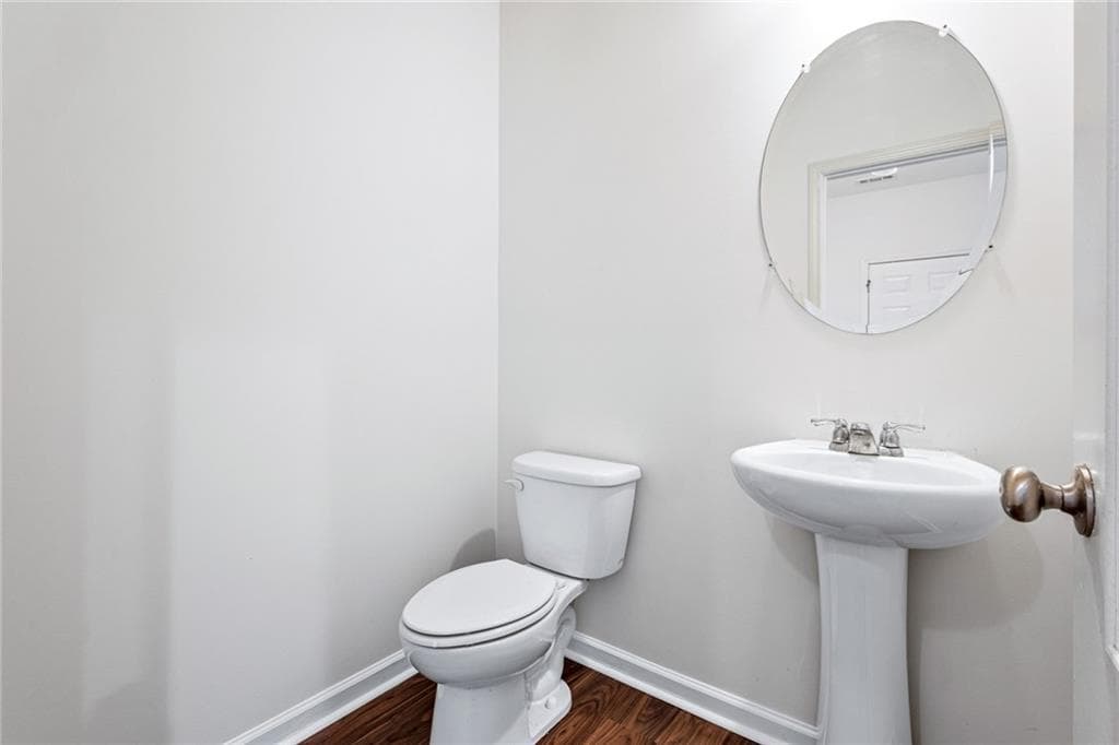 3 bedroom, 3 bathroom, 2,022 sq ft townhouse for sale at 2121 Spicy Pine Lane, Lawrenceville, GA 30044 — photo 5