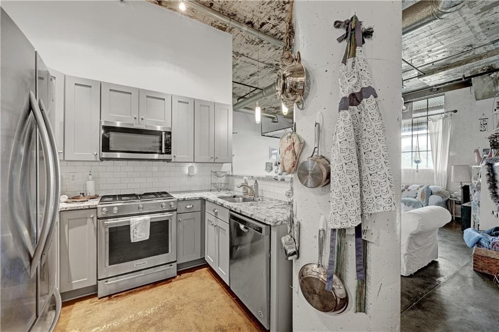 1 bedroom, 1 bathroom, 1,132 sq ft condominium for sale at 881 Memorial Drive 117, Atlanta, GA 30316 — photo 7