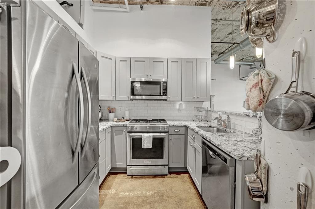 1 bedroom, 1 bathroom, 1,132 sq ft condominium for sale at 881 Memorial Drive 117, Atlanta, GA 30316 — photo 8