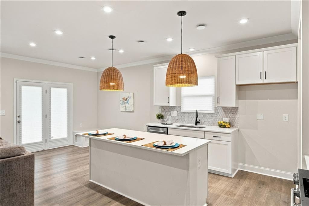 5 bedroom, 3 bathroom, 2,956 sq ft single family residence for sale at 136 Ledgemont Way, Acworth, GA 30101 — photo 4