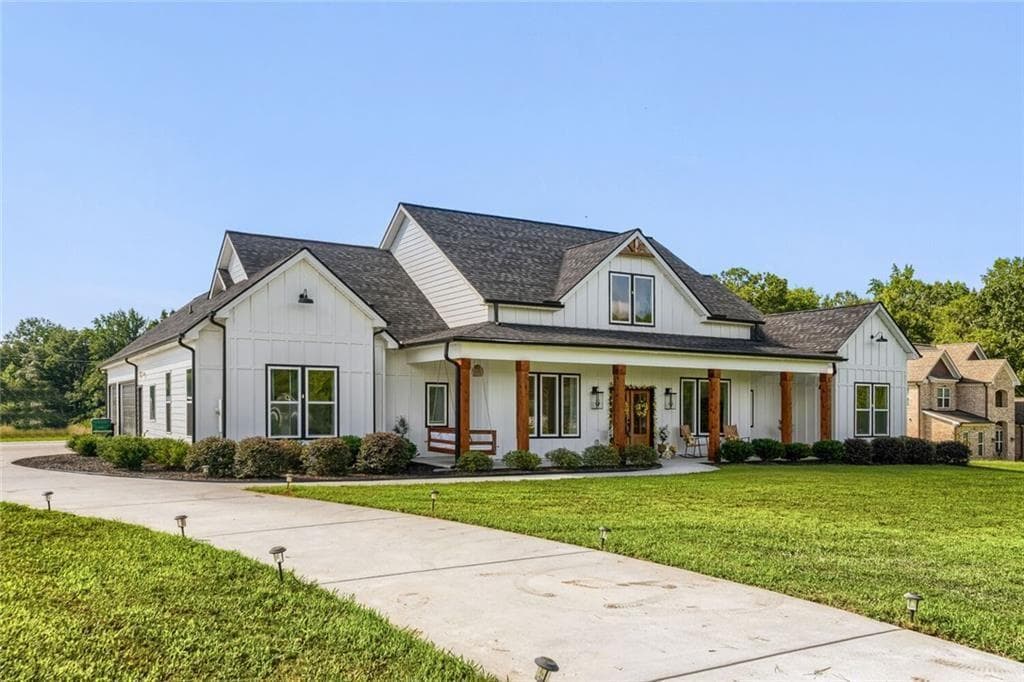4 bedroom, 4 bathroom, 4,140 sq ft single family residence for sale at 1225 Rocky Creek Road, Locust Grove, GA 30248 — photo 8