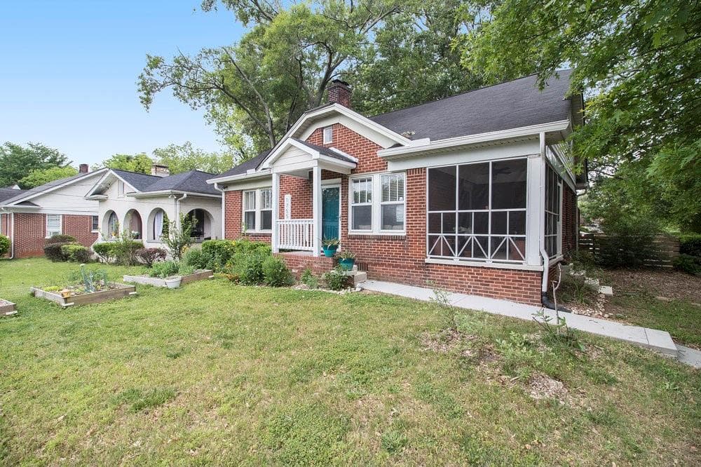 3 bedroom, 2 bathroom, 1,659 sq ft single family residence for rent at 1755 Langston Avenue, Atlanta, GA 30310 for $1,995 a month — photo 4