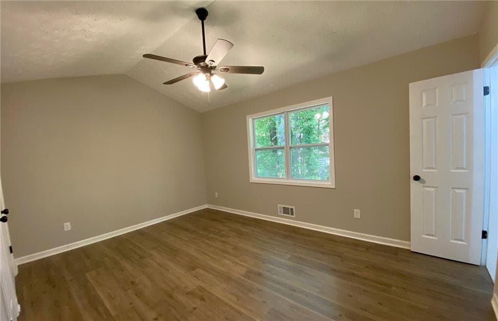 5 bedroom, 3 bathroom, 2,188 sq ft single family residence for sale at 1413 Silver Lake Drive, Norcross, GA 30093 — photo 9