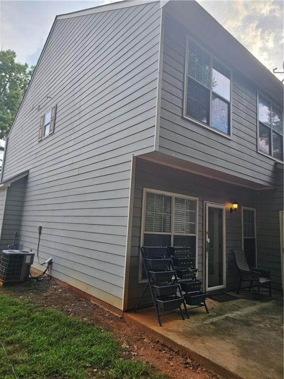 3 bedroom, 3 bathroom, 1,464 sq ft condominium for sale at 2511 Walden Lake Drive, Decatur, GA 30035 — photo 3