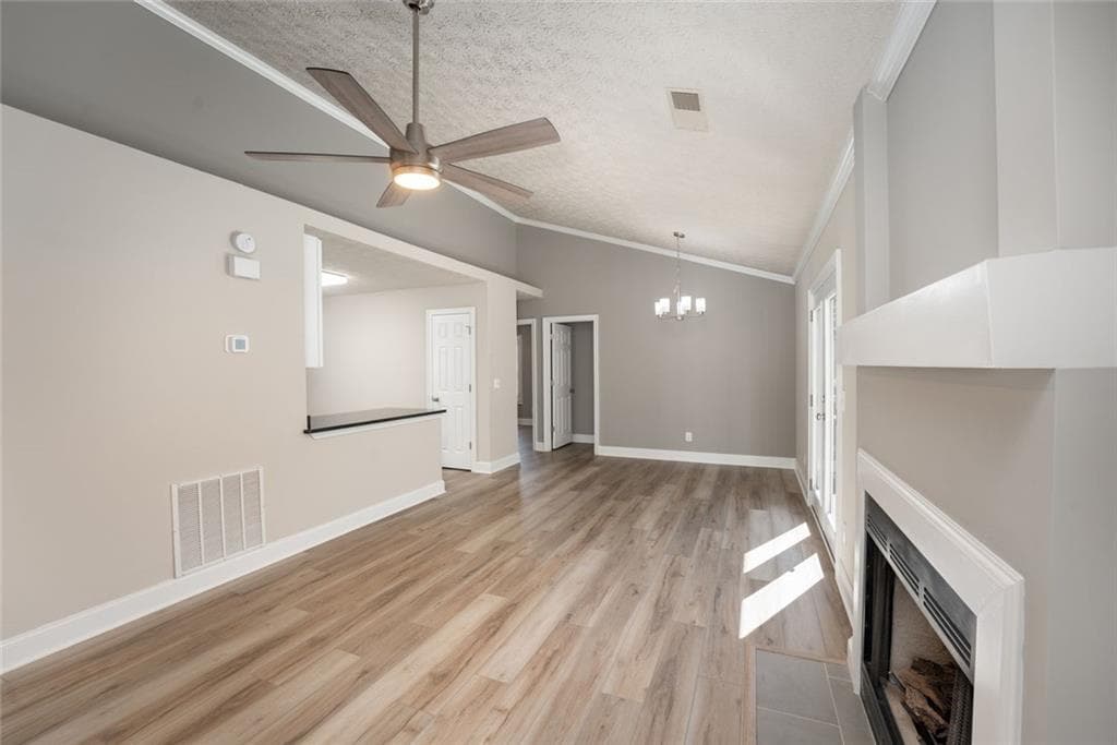 3 bedroom, 2 bathroom, 1,010 sq ft single family residence for sale at 1318 Yorkshire Lane, Woodstock, GA 30188 — photo 5