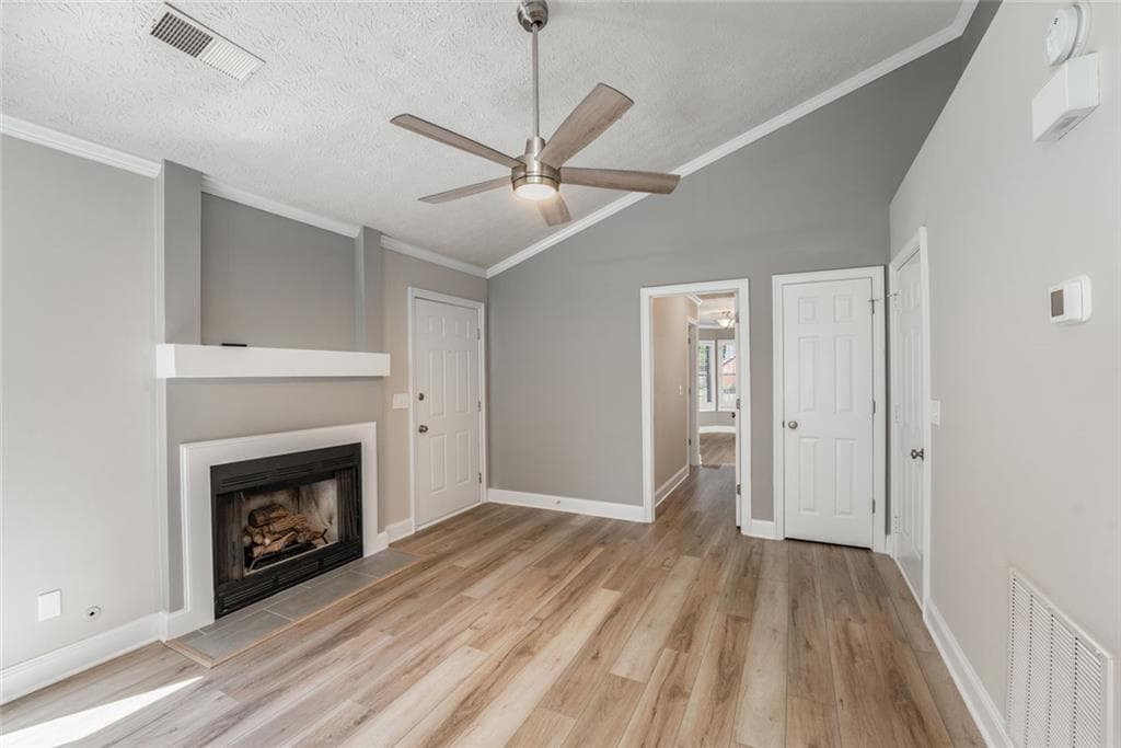 3 bedroom, 2 bathroom, 1,010 sq ft single family residence for sale at 1318 Yorkshire Lane, Woodstock, GA 30188 — photo 8