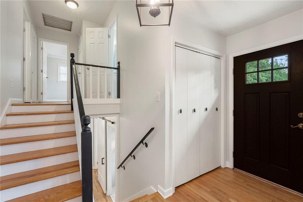4 bedroom, 3 bathroom, 1,777 sq ft single family residence for sale at 2353 Cortez Way, Brookhaven, GA 30319 — photo 5
